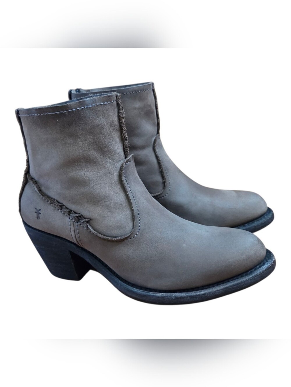Frye Leslie Artisan Short Boot in Smoke, Sz 6 (Fits Like 6.5-7)